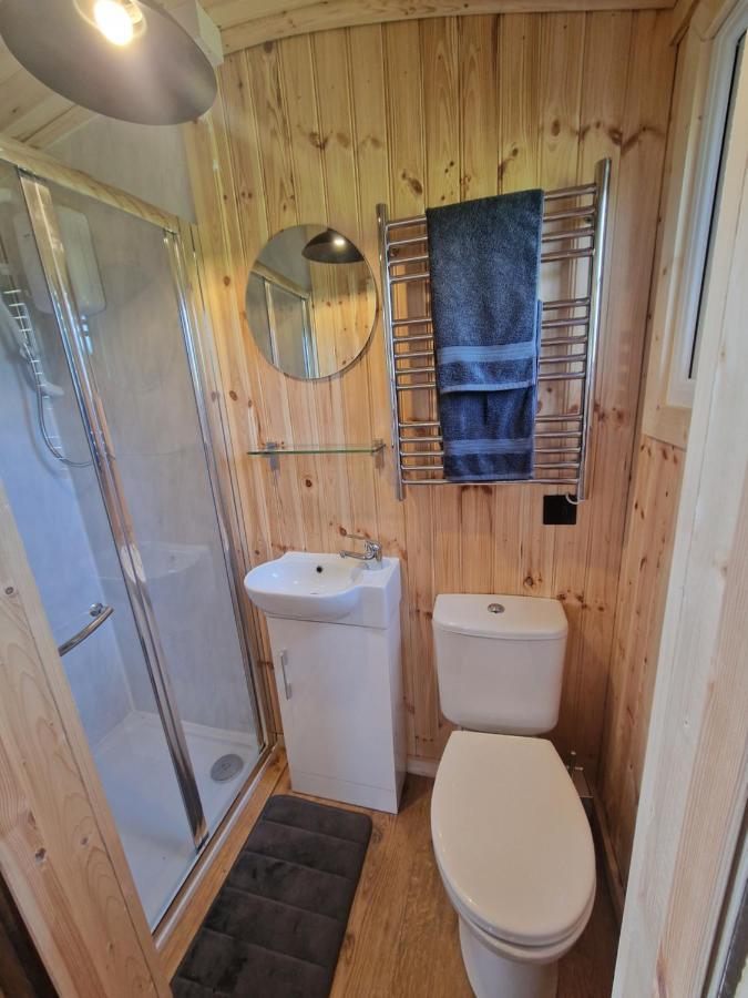 Cwtch Glamping Shepherds Huts Abergavenny Exteriér fotografie